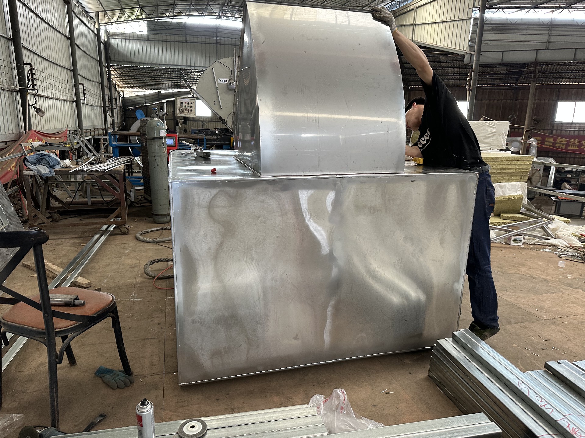 1748937695120561.jpg 1748937695120561.jpg